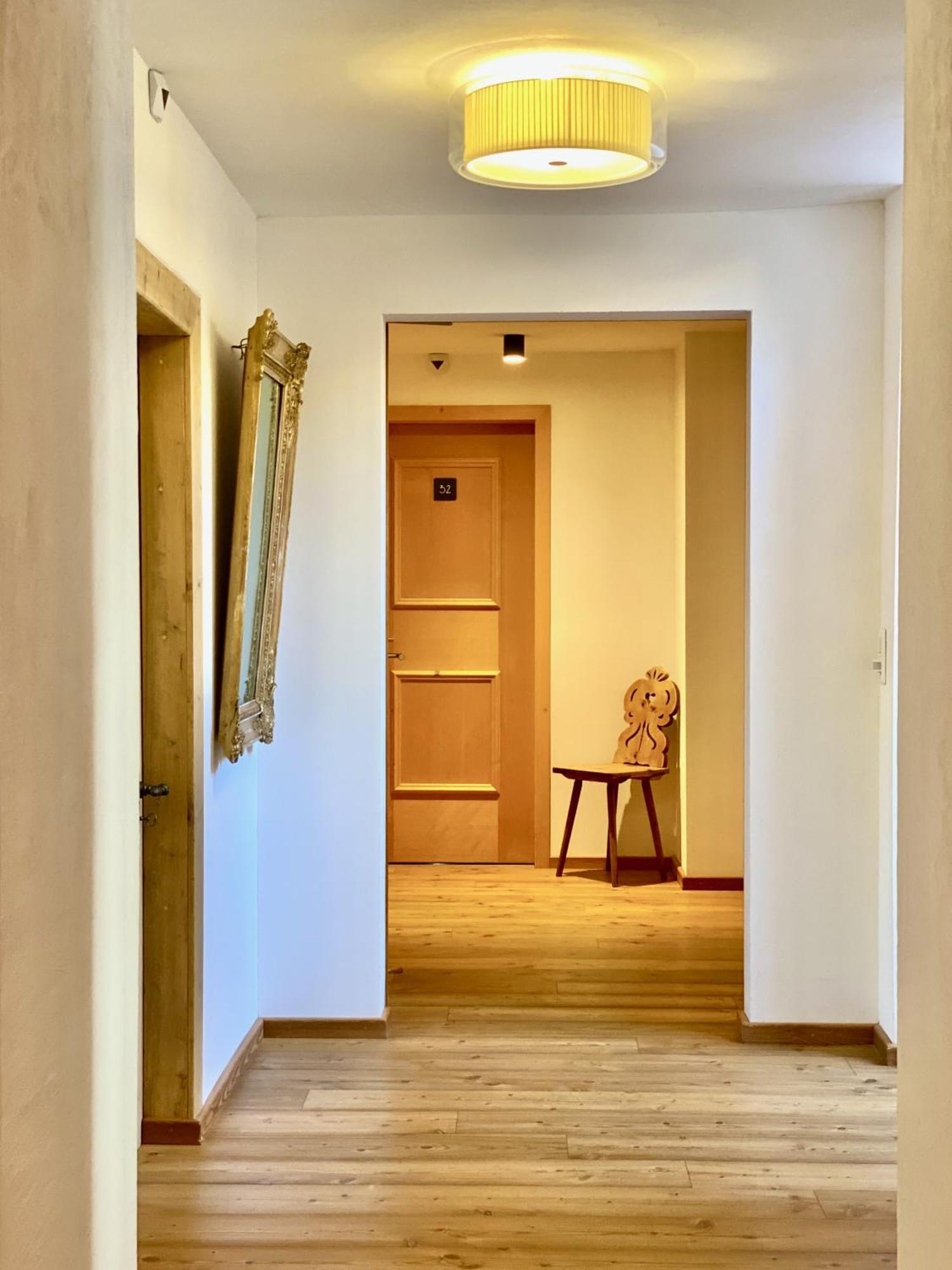 Hotel Central La Fainera Superior Valchava ภายนอก รูปภาพ